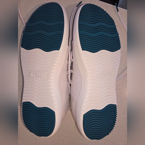 VESSI...Women's White Knit Sneakers. - Picture 12 of 12